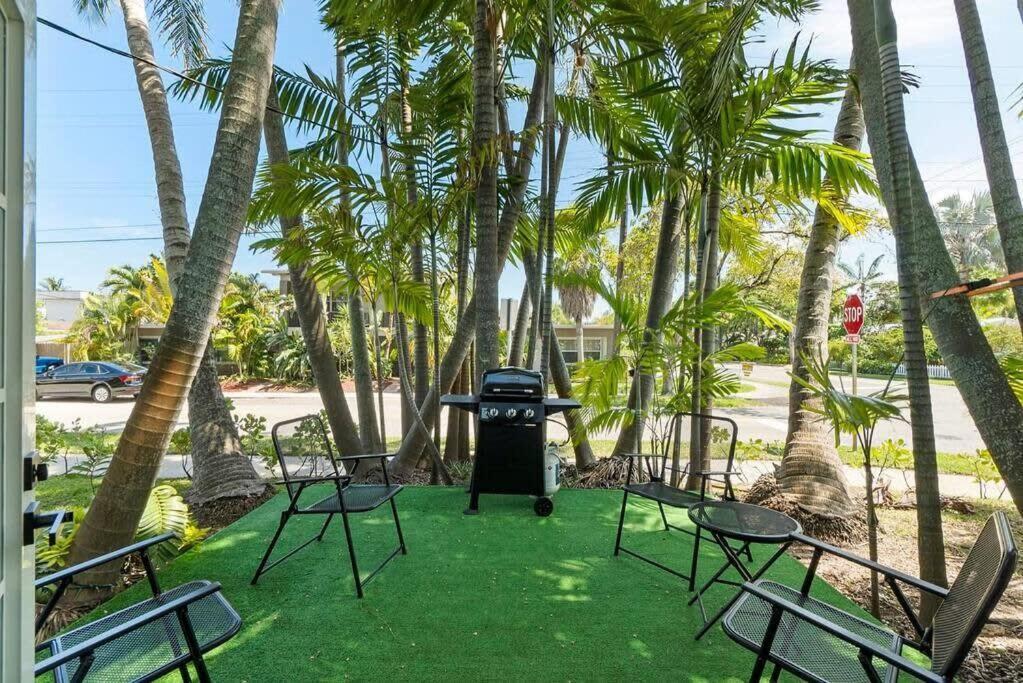Walk To Las Olas Banyan Room Palm Paradise Inn 포트 로더데일 외부 사진