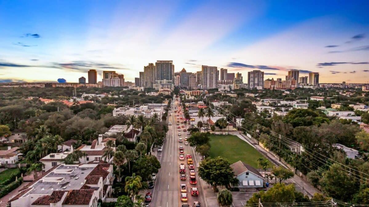 Walk To Las Olas Banyan Room Palm Paradise Inn 포트 로더데일 외부 사진