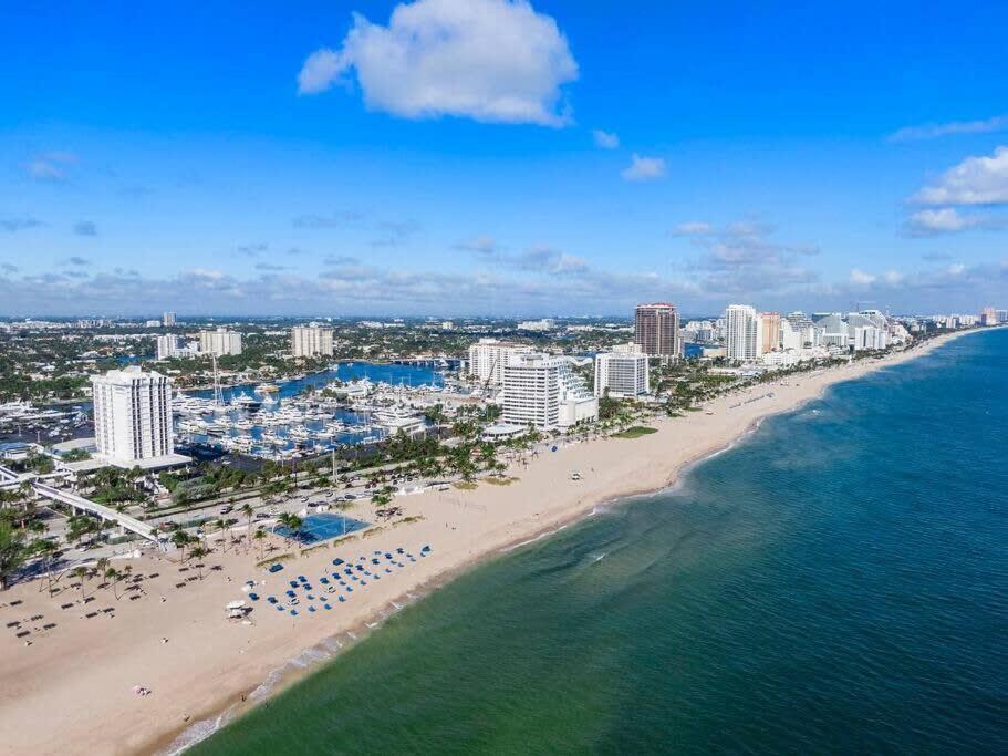 Walk To Las Olas Banyan Room Palm Paradise Inn 포트 로더데일 외부 사진