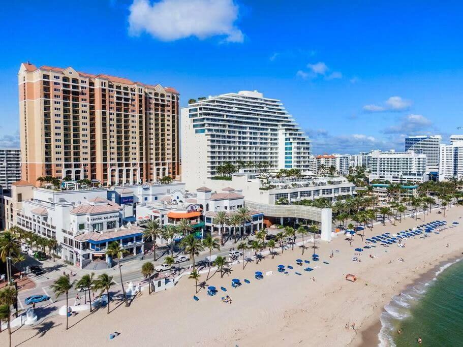 Walk To Las Olas Banyan Room Palm Paradise Inn 포트 로더데일 외부 사진